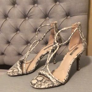 Jennifer Lopez heels